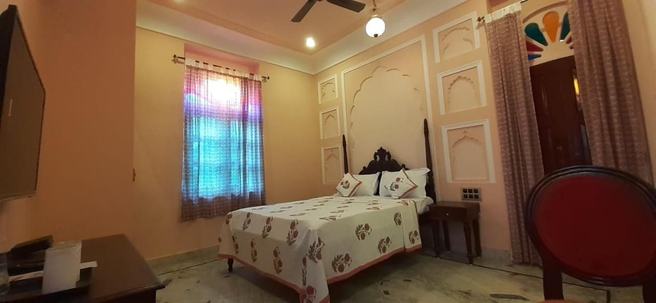 Raj Rajeshwari Haveli Hotel Dzsaipur Szoba fotó